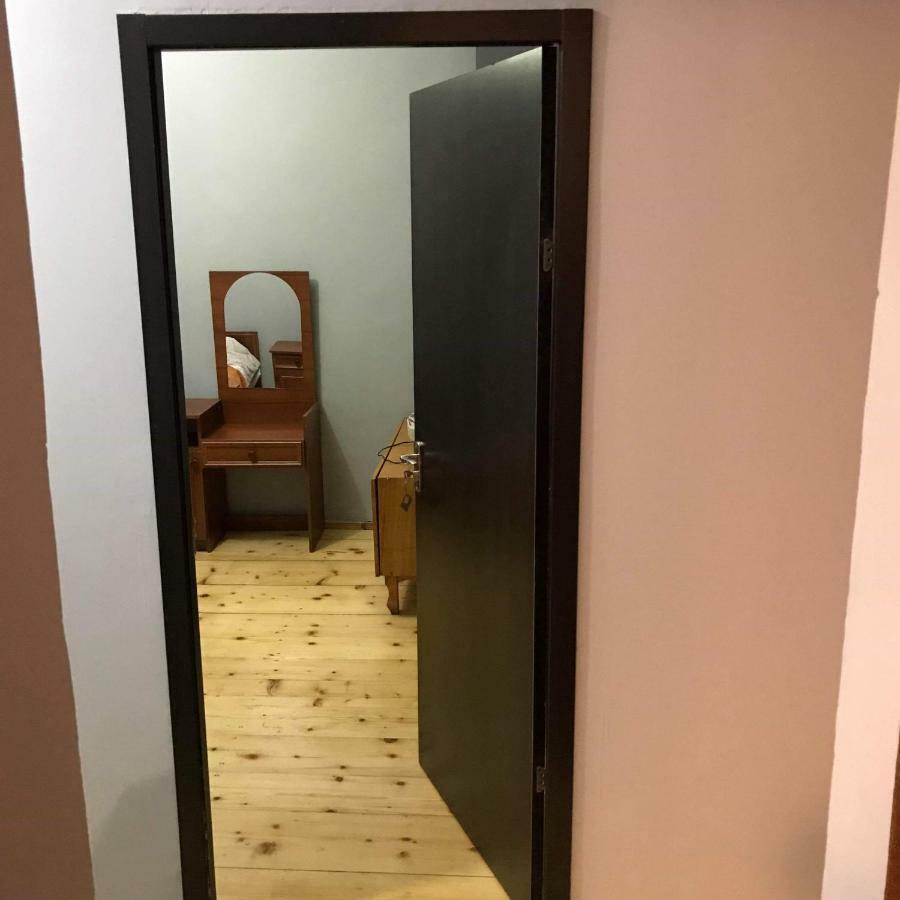 Guesthouse Am Museum Mestia Eksteriør bilde