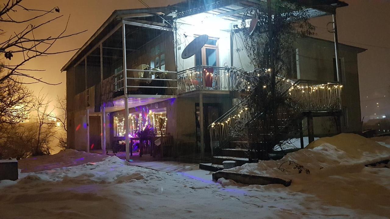 Guesthouse Am Museum Mestia Eksteriør bilde